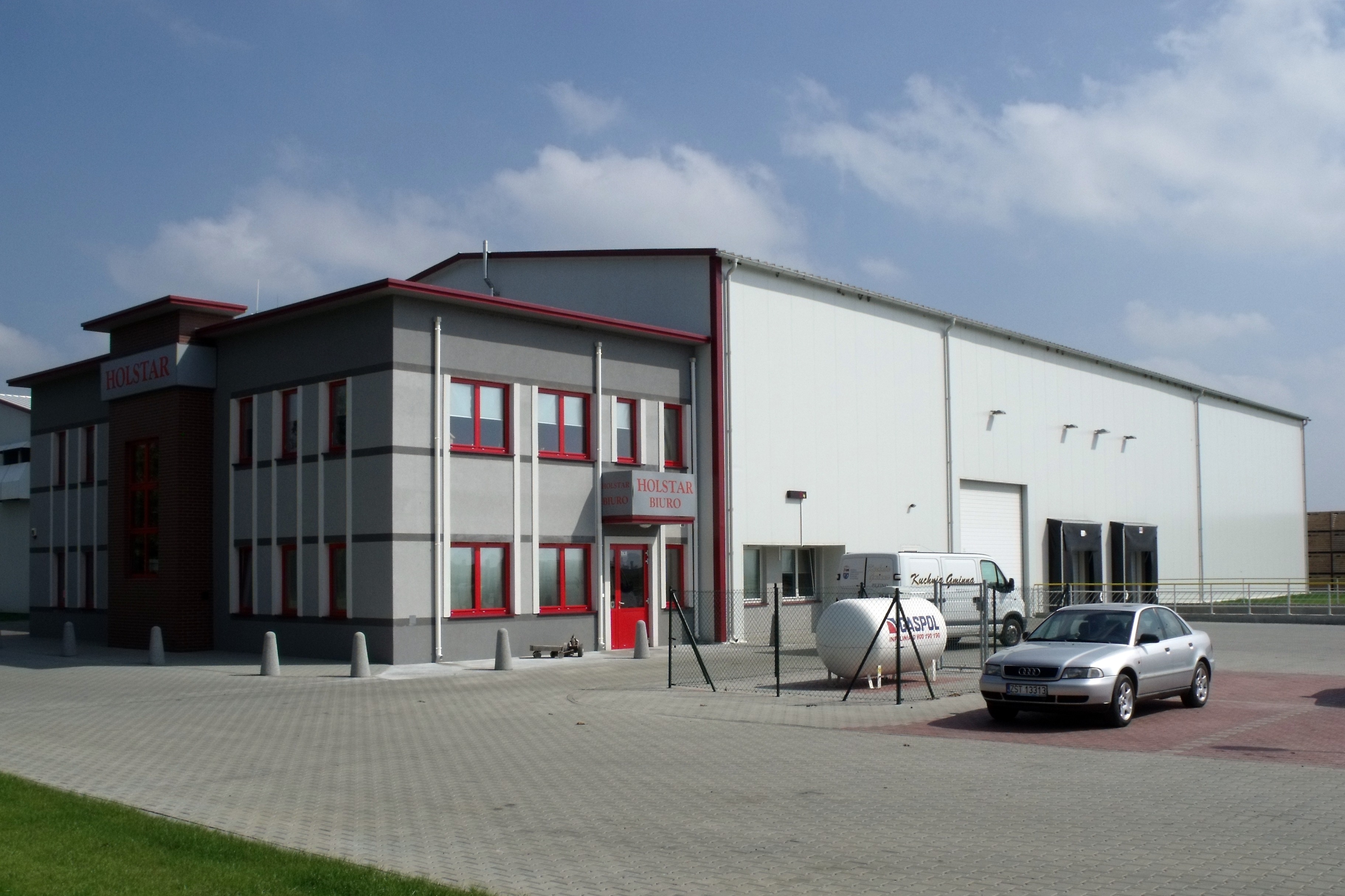 Zdjęcie wykonanego biurowca HOLSTAR.